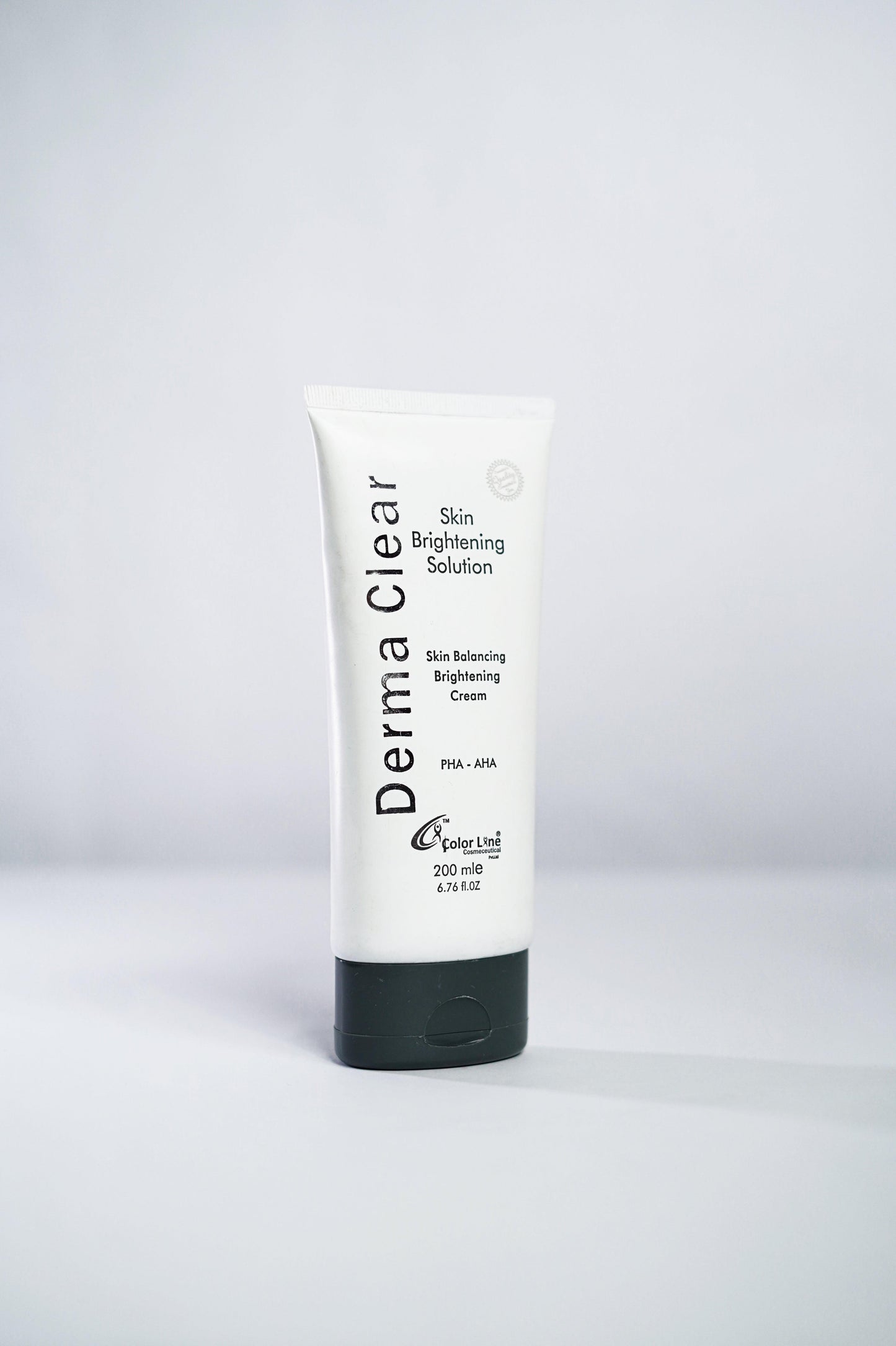 Derma Clear Skin Balancing Whitening Cream (200 ml)